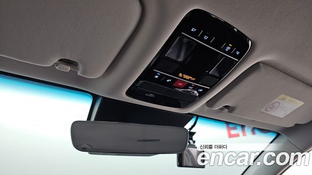 Hyundai Grandeur (GN7) 2,5 Gasoline 2WD Premium 2023 — фото 13