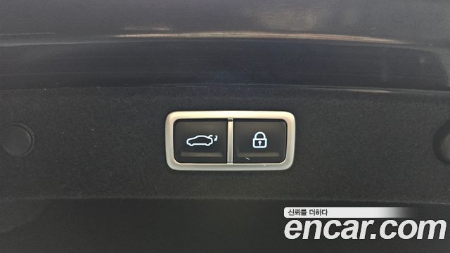 Hyundai Grandeur (GN7) 2,5 Gasoline 2WD Premium 2023 — фото 20