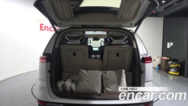 Kia Carnival (IV) Gasoline 9-seater Limousine(Special vehicle) 2022 — фото 24