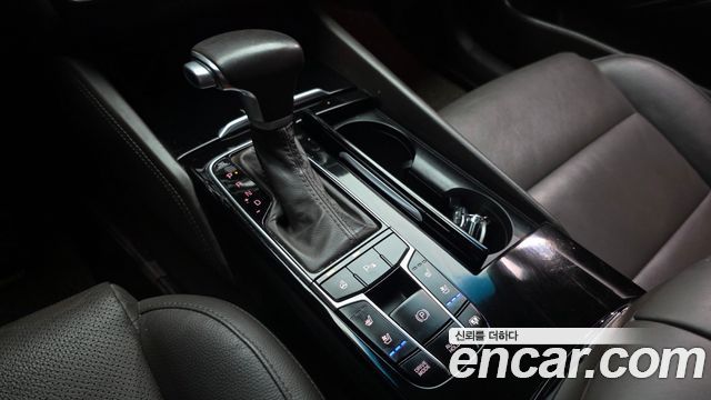 Kia K7 2.4 GDI Limited 2017 — фото 9