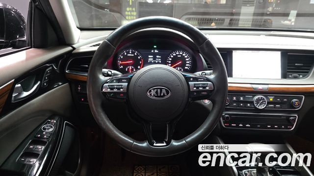 Kia K7 2.4 GDI Limited 2017 — фото 17