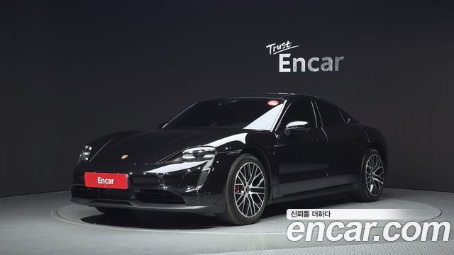 Porsche Taycan 4S