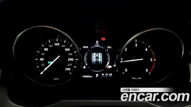 Land Rover Range Rover Evoque 2.0 TD4 SE 2018 — фото 8