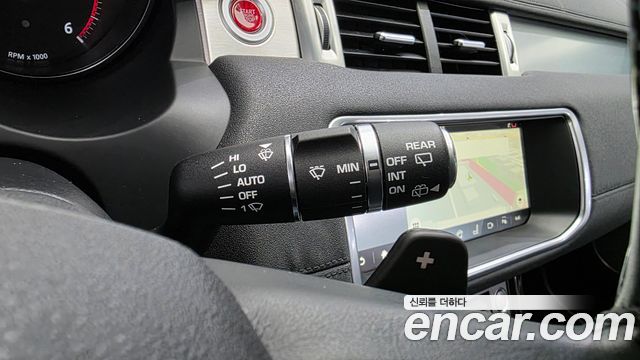Land Rover Range Rover Evoque 2.0 TD4 SE 2018 — фото 17