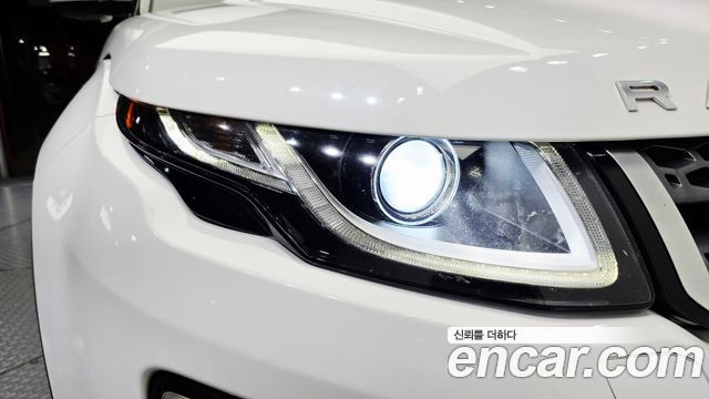 Land Rover Range Rover Evoque 2.0 TD4 SE 2018 — фото 22