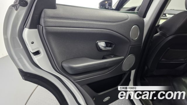 Land Rover Range Rover Evoque 2.0 TD4 SE 2018 — фото 25