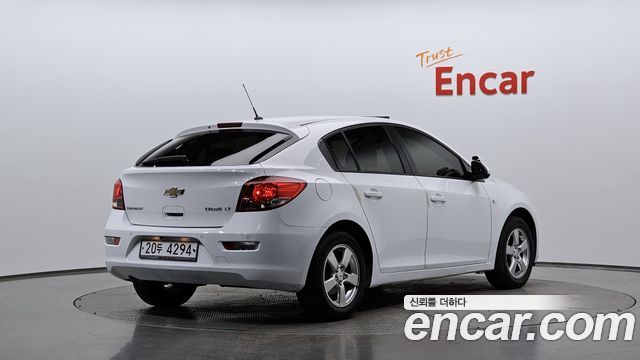 Chevrolet Cruze 5 1.8 LT+ 2012 — фото 2