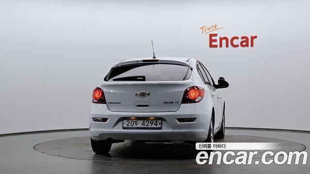 Chevrolet Cruze 5 1.8 LT+ 2012 — фото 4