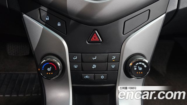 Chevrolet Cruze 5 1.8 LT+ 2012 — фото 15