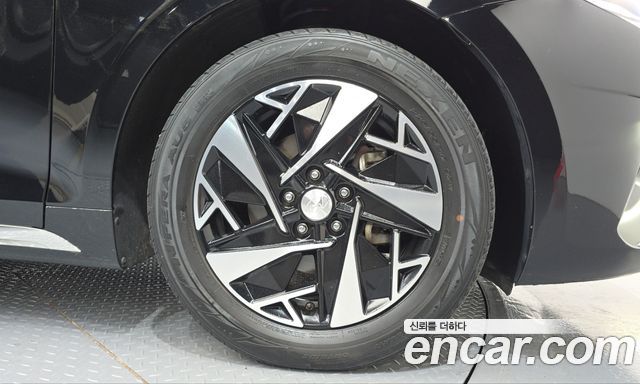 Hyundai Grandeur Hybrid (IG) Le Blanc 2023 — фото 21