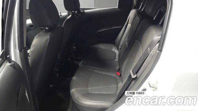 Chevrolet Spark Spark S LS+ 2014 — фото 11