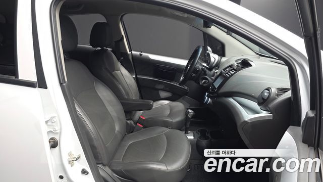 Chevrolet Spark Spark S LS+ 2014 — фото 26