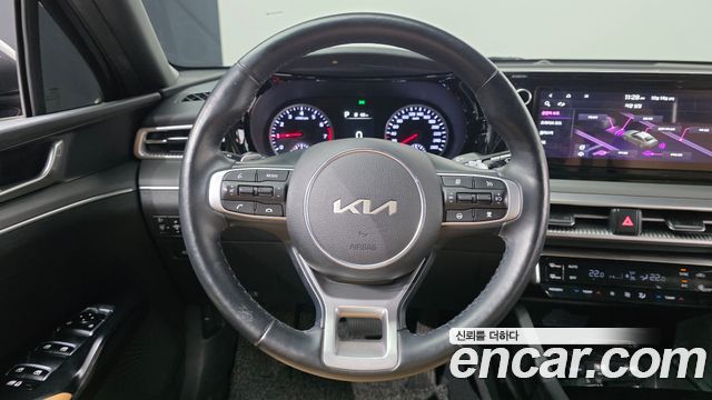 Kia K5 (III) 2.0 Prestige 2023 — фото 14