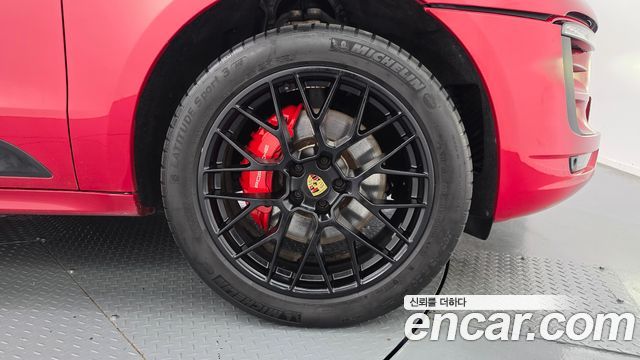 Porsche Macan 3.0 GTS 95B 2018 — фото 5