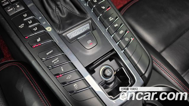Porsche Macan 3.0 GTS 95B 2018 — фото 16