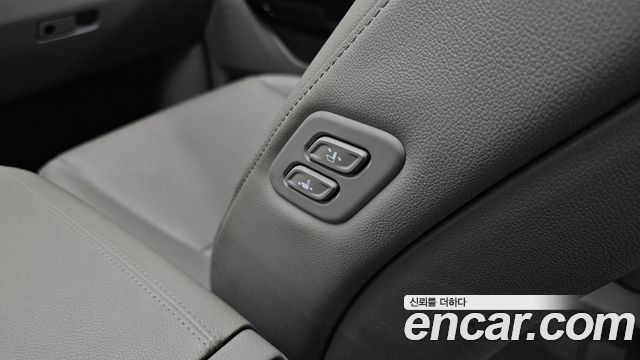 Kia Carnival 9-Seater Prstige 2019 — фото 30