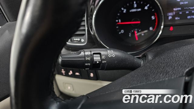 Kia Carnival 9-Seater Prstige 2019 — фото 32
