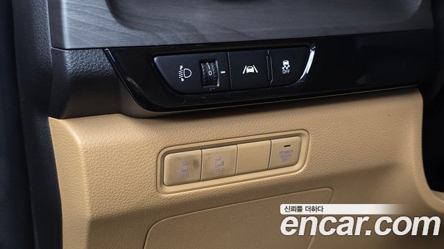 Kia Carnival (IV) Diesel 9-Seater Prestige 2023 — фото 17