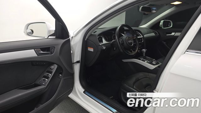 Audi A4 30 TDI Dynamic B8 2015 — фото 10