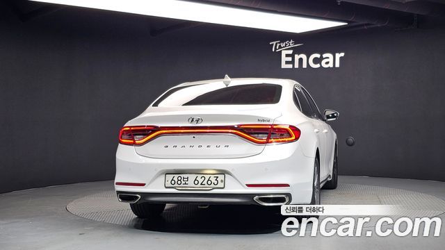 Hyundai Grandeur Hybrid (IG) Exclusive 2019 — фото 4