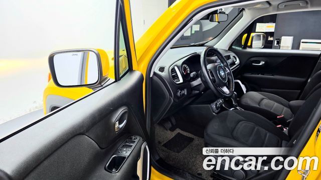 Jeep Renegade 2.4 Limited AWD 2018 — фото 10
