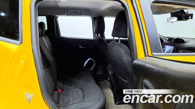 Jeep Renegade 2.4 Limited AWD 2018 — фото 12