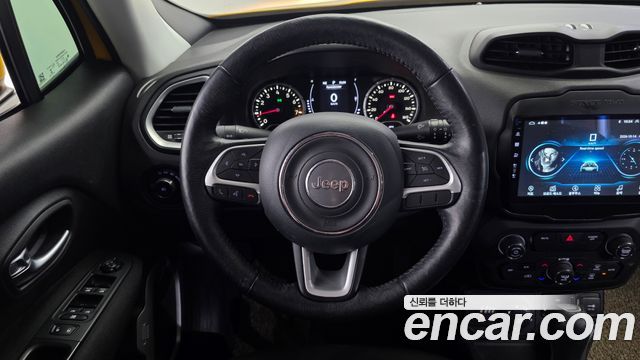 Jeep Renegade 2.4 Limited AWD 2018 — фото 13