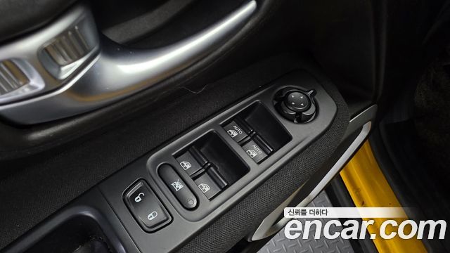 Jeep Renegade 2.4 Limited AWD 2018 — фото 16