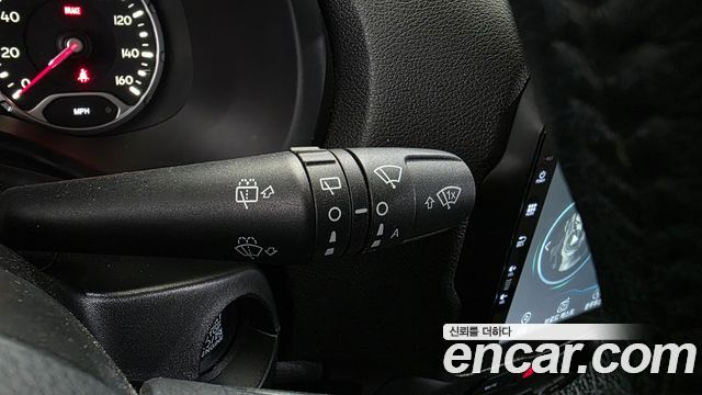 Jeep Renegade 2.4 Limited AWD 2018 — фото 18