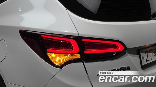 Hyundai Santa Fe The Prime Diesel 2.2 4WD Exclusive Special 2016 — фото 23