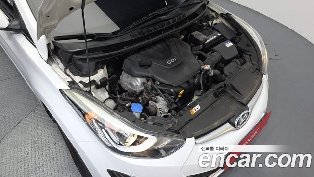 Hyundai Avante 1.6 GDi Style 2016 — фото 6