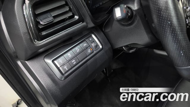 KG Mobility (SsangYong) Very New Tivoli Gasoline 1.5 2WD V3 2022 — фото 18