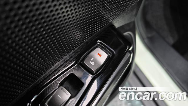 KG Mobility (SsangYong) Very New Tivoli Gasoline 1.5 2WD V3 2022 — фото 19