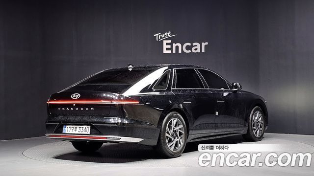 Hyundai Grandeur (GN7) 2,5 Gasoline 2WD Exclusive 2023 — фото 2