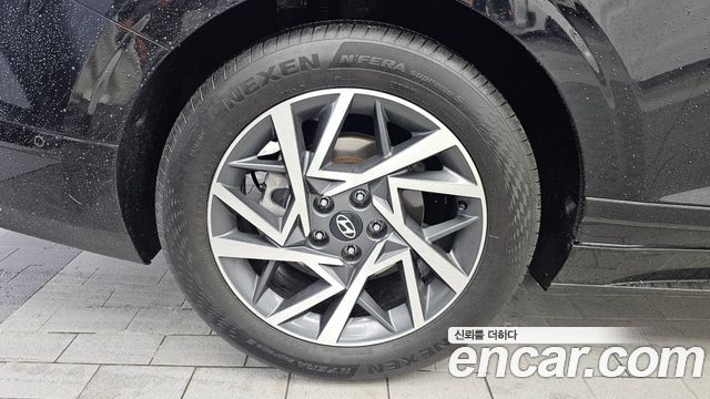 Hyundai Grandeur (GN7) 2,5 Gasoline 2WD Exclusive 2023 — фото 5