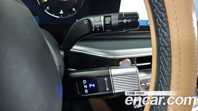 Hyundai Grandeur (GN7) 2,5 Gasoline 2WD Exclusive 2023 — фото 9