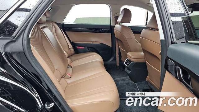 Hyundai Grandeur (GN7) 2,5 Gasoline 2WD Exclusive 2023 — фото 12