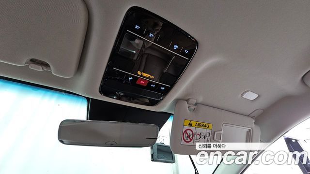 Hyundai Grandeur (GN7) 2,5 Gasoline 2WD Exclusive 2023 — фото 18