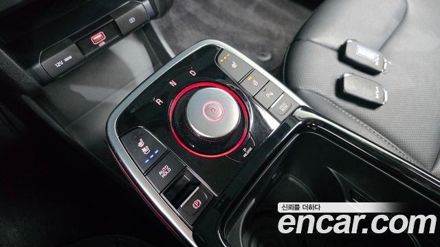 Kia Niro Plus Air 2023 — фото 9