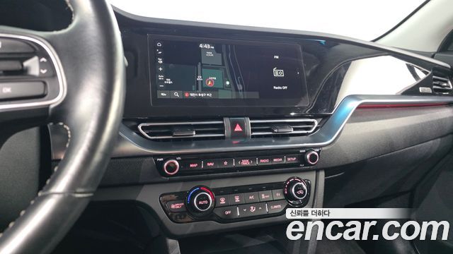 Kia Niro Plus Air 2023 — фото 12
