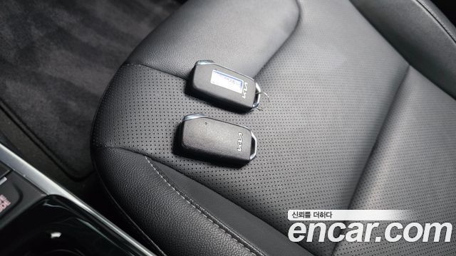 Kia Niro Plus Air 2023 — фото 15