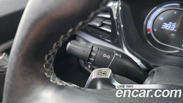 Kia Niro Plus Air 2023 — фото 18