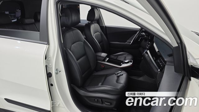 Kia Niro Plus Air 2023 — фото 26