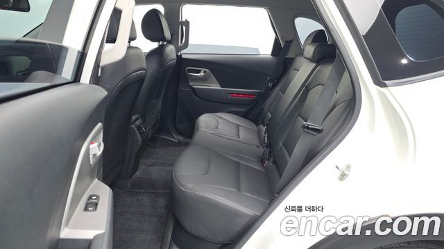 Kia Niro Plus Air 2023 — фото 27