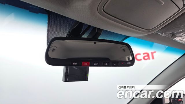 Kia Niro Plus Air 2023 — фото 28
