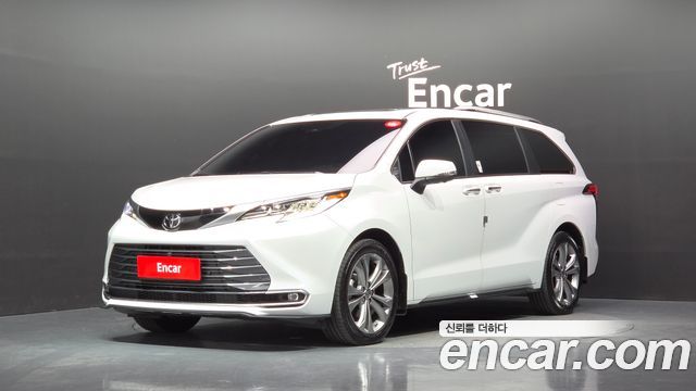 Toyota Sienna (IV) 2.5 Hybrid 2WD