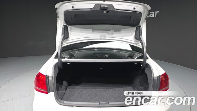 Volkswagen Passat 2.0 TDI B7 2015 — фото 20