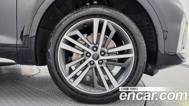Audi Q5 (FY) 45 TFSI Quattro Premium 2023 — фото 27