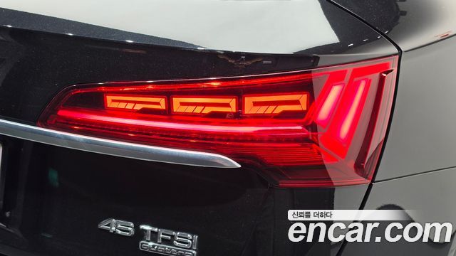Audi Q5 (FY) 45 TFSI Quattro Premium 2023 — фото 29