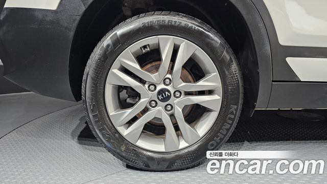 Kia Seltos Diesel 1.6 4WD Prestige 2022 — фото 5